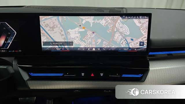 BMW 5 Series (G60) 2024 Серебристо-серый из Кореи, фото 2