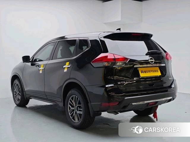 Nissan Qijun 2025 Черный из Китая, фото 2