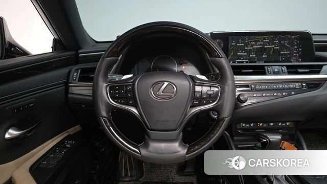 Lexus ES300h 7th generation 2019 Черный из Кореи, фото 2