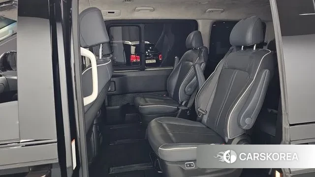 Hyundai Staria 2022 Черный из Кореи, фото 2