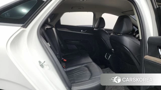Kia K5 3rd generation 2021 Белый из Кореи, фото 2