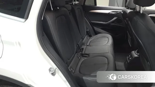 BMW X1 (F48) 2019 Белый из Кореи, фото 2