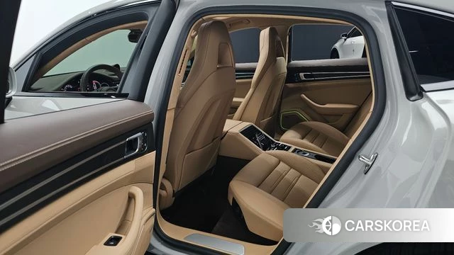 Porsche Panamera (971) 2023 Серебристо-серый из Кореи, фото 2