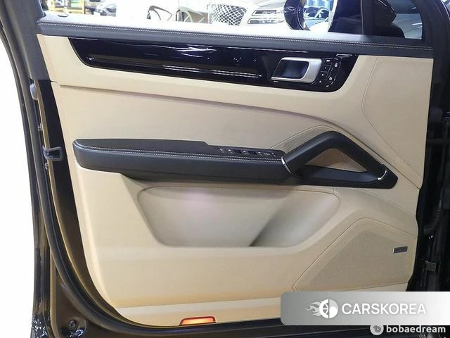 Porsche Cayenne (PO536) 2021 Черный из Кореи, фото 2