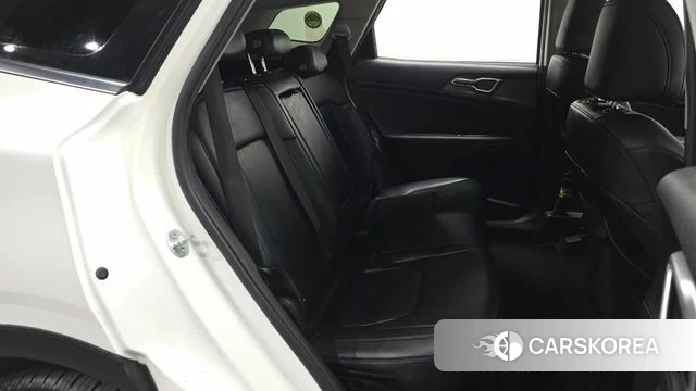 Kia Sportage 5th Generation 2022 Белый из Кореи, фото 2