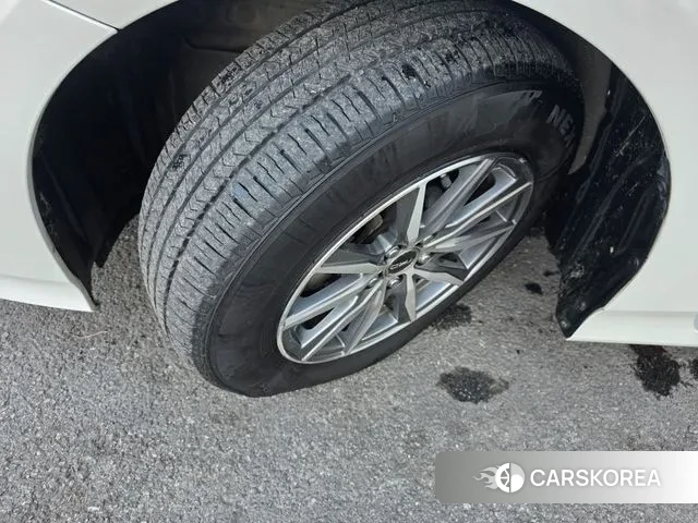 Toyota Prius 4th Generation 2018 Белый из Кореи, фото 2