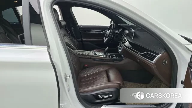 BMW 7 Series (G11) 2021 Белый из Кореи, фото 2