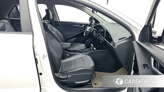 Kia Di Ol Nu Niro 2022 Белый из Кореи, фото 2