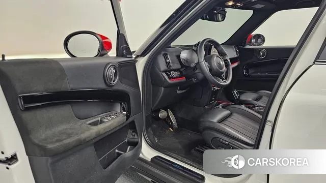 Mini Cooper S Countryman 2023 Белый из Кореи, фото 2