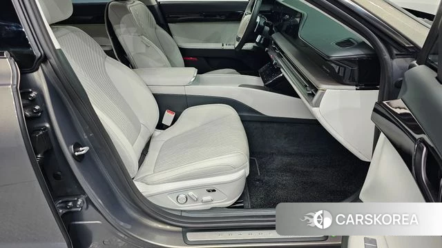 Hyundai Grandeur (GN7) 2022 Песочный из Кореи, фото 2