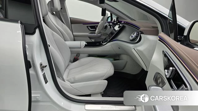 Mercedes-Benz EQE V295 2023 Белый из Кореи, фото 2