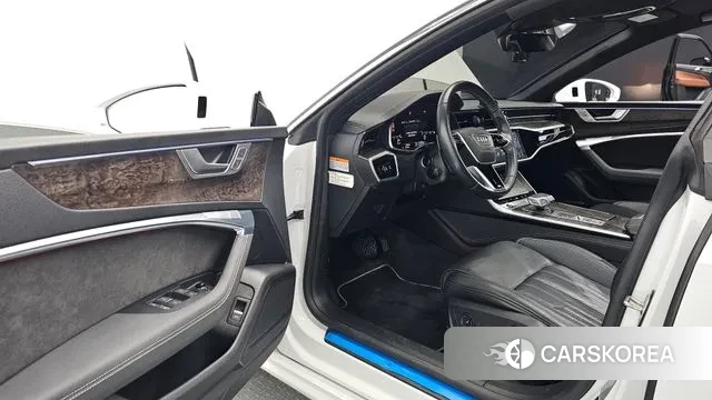 Audi A7 (4K) 2021 Белый из Кореи, фото 2