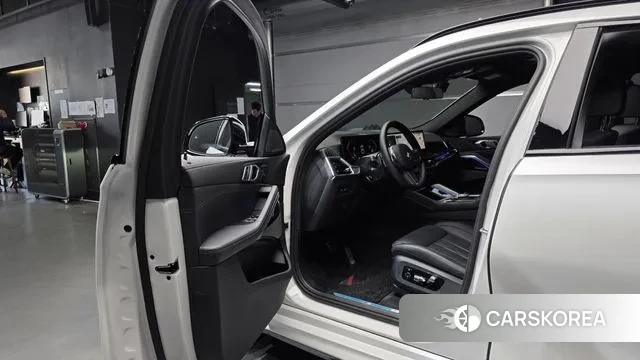 BMW X6 (G06) 2025 Белый из Кореи, фото 2