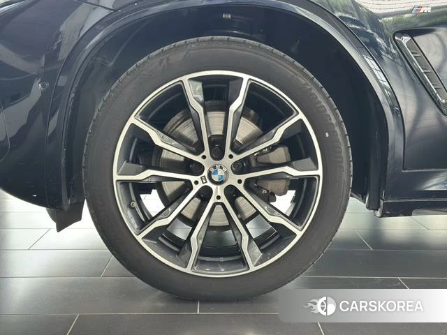 BMW X3 2023 Черный из Китая, фото 2
