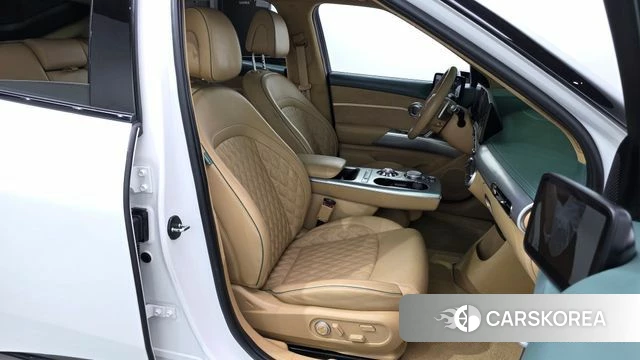 Genesis GV60 2022 Белый из Кореи, фото 2