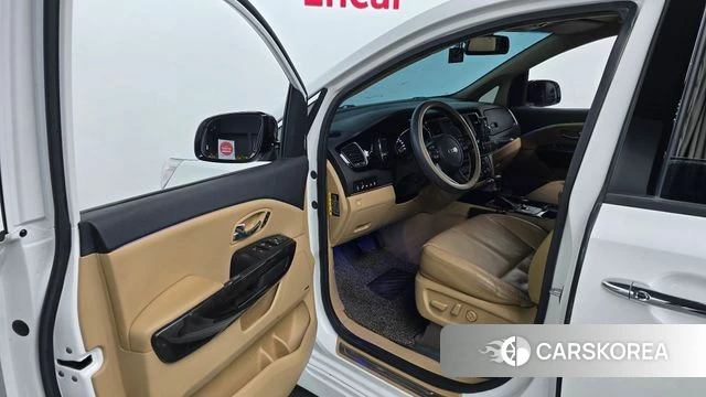 Kia The New Carnival 2019 Белый из Кореи, фото 2
