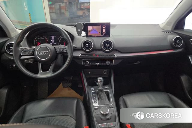 Audi Q2L 2020 Темно-серый из Китая, фото 2