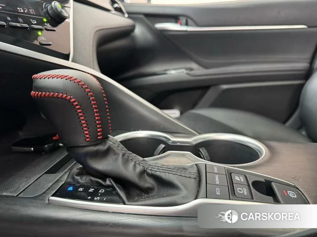 Toyota Camry 2022 Белый из Китая, фото 2