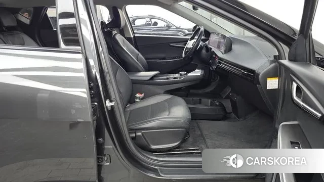 Kia EV6 2021 Серый из Кореи, фото 2