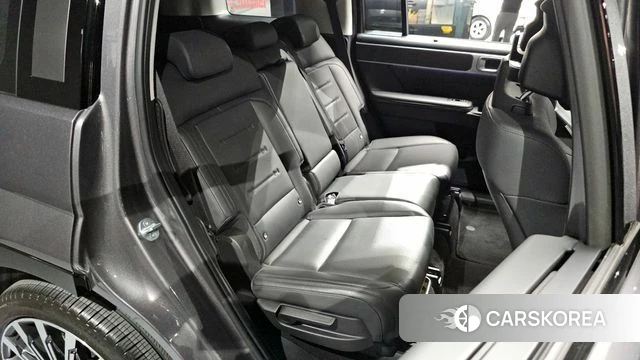 Hyundai Santa Fe (MX5) 2024 Серый из Кореи, фото 2