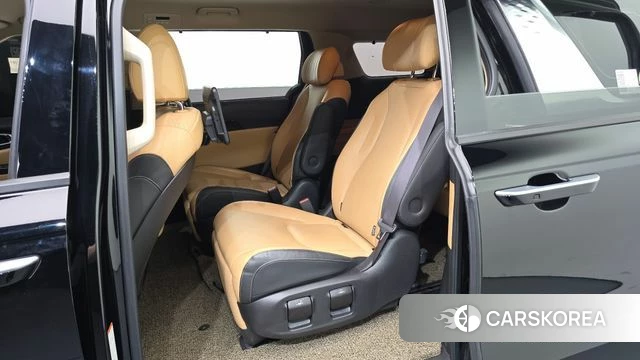 Kia Carnival 4th generation 2021 Черный из Кореи, фото 2