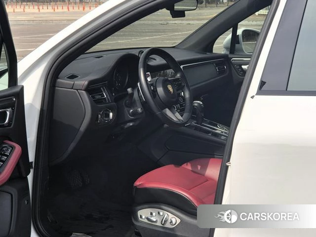 Porsche Macan 2023 Белый из Кореи, фото 2