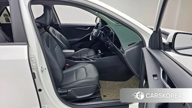 Kia Di Ol Nu Niro 2022 Белый из Кореи, фото 2