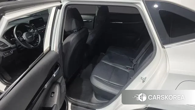 Kia Seltos 2022 Белый из Кореи, фото 2