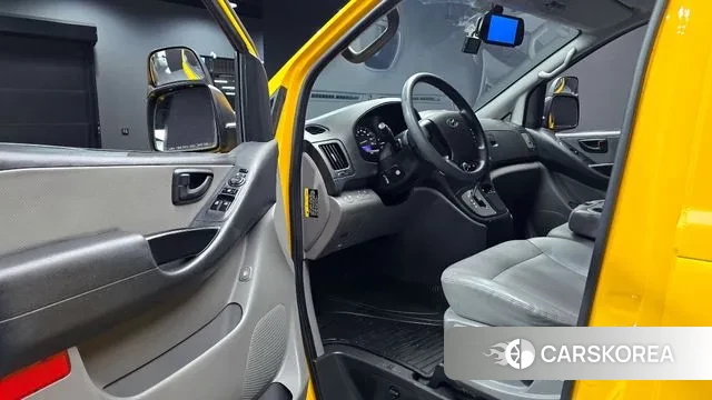 Hyundai The New Grand Starex 2018 Желтый из Кореи, фото 2