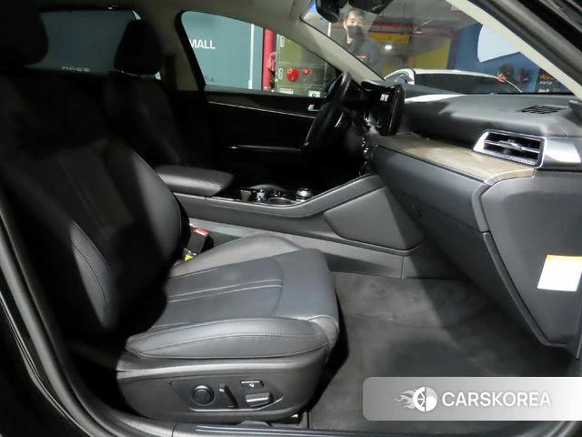 Kia K5 Hybrid 3rd Generation 2023 Черный из Кореи, фото 2