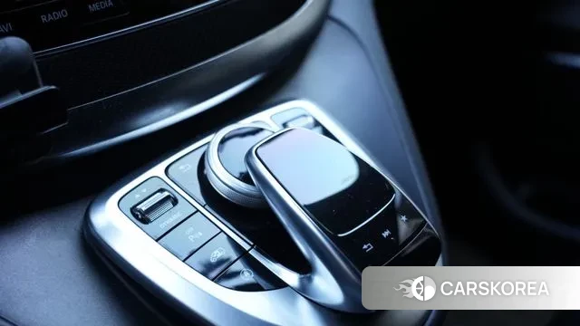 Mercedes-Benz V-Class 2018 Черный из Кореи, фото 2