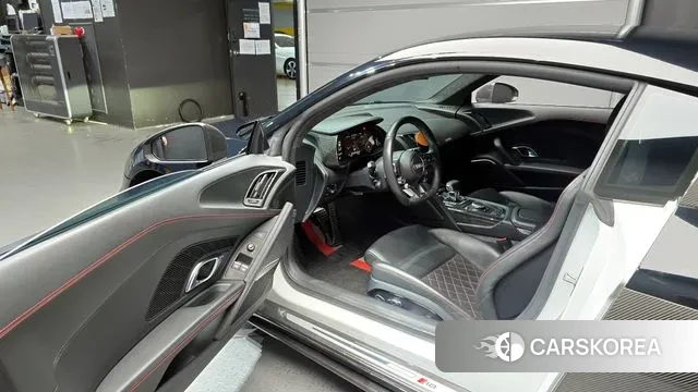 Audi R8 (4S) 2021 Черный из Кореи, фото 2