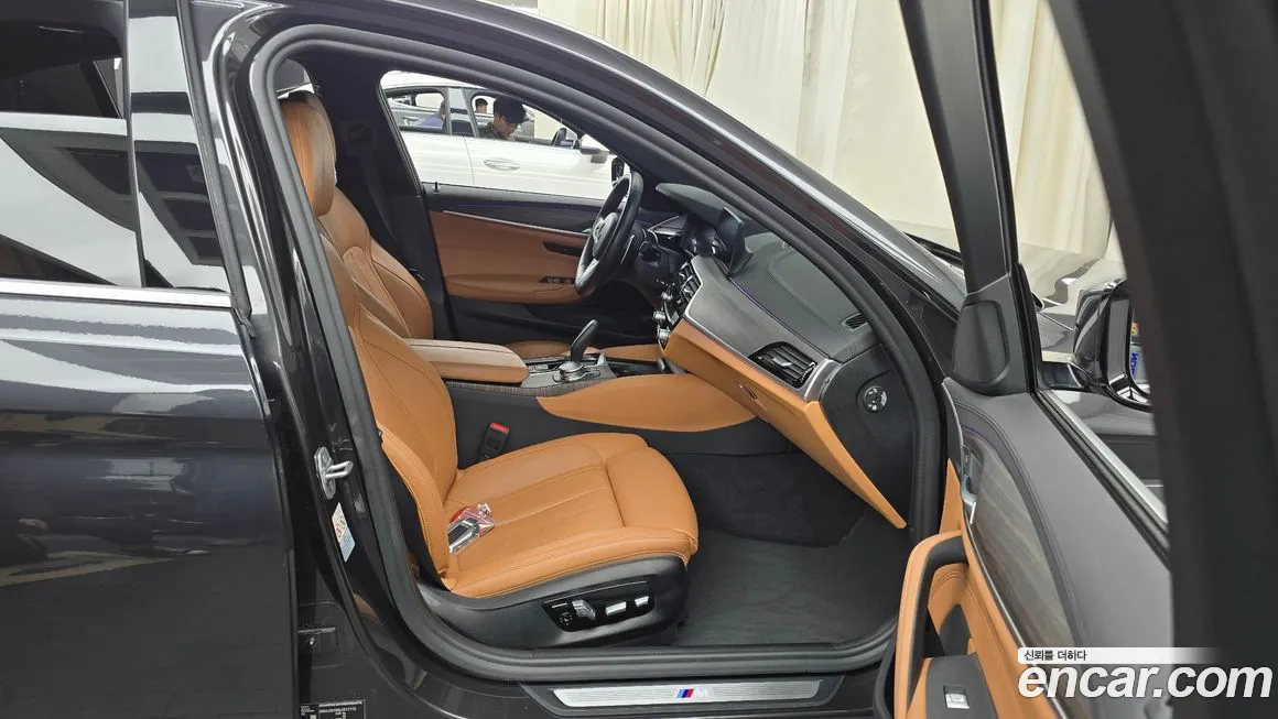 BMW 5 Series (G30) id 2088125 из Кореи 2