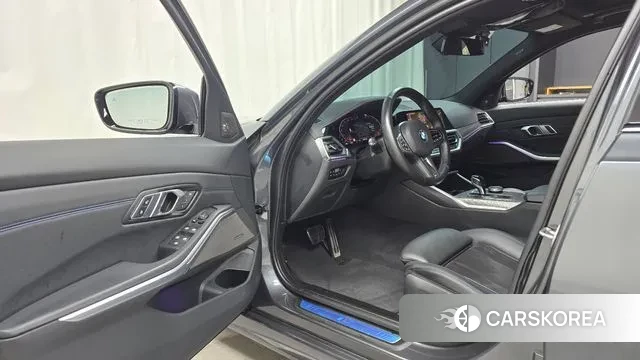 BMW 3 Series (G20) 2020 Серый из Кореи, фото 2