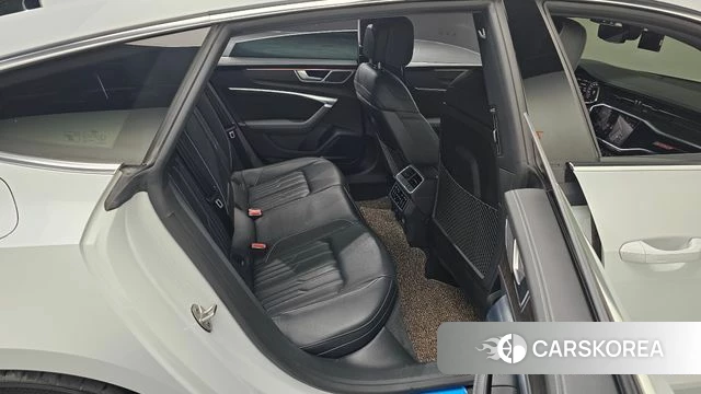 Audi A7 (4K) 2021 Белый из Кореи, фото 2