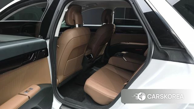 Hyundai Grandeur Hybrid (GN7) 2023 Белый из Кореи, фото 2