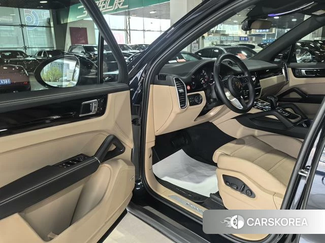 Porsche Cayenne E-Hybrid 2022 Другой из Китая, фото 2
