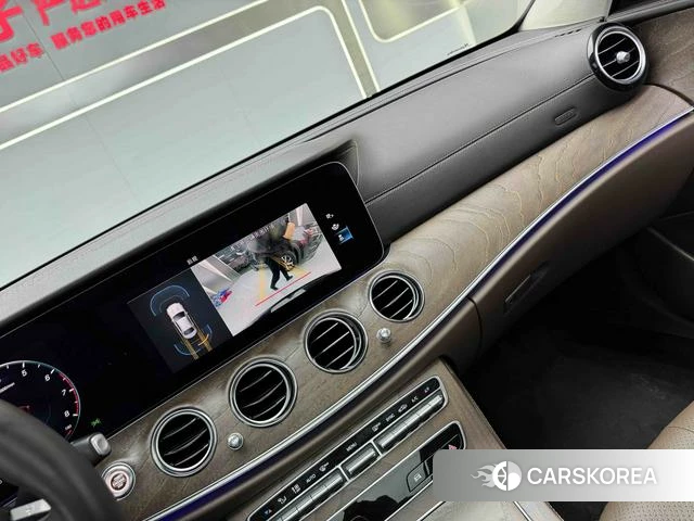 Mercedes-Benz E-class 2022 Черный из Китая, фото 2