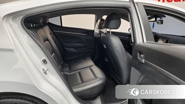 Hyundai Avante AD 2018 Белый из Кореи, фото 2