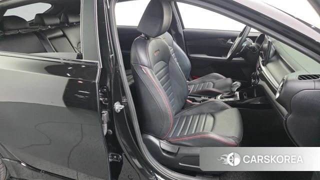 Kia The New K3 2nd generation 2022 Черный из Кореи, фото 2