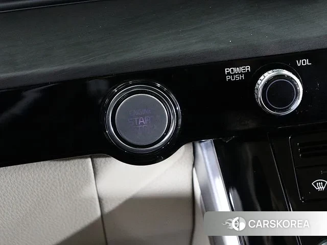 Kia Carnival 4th generation 2021 Белый из Кореи, фото 2