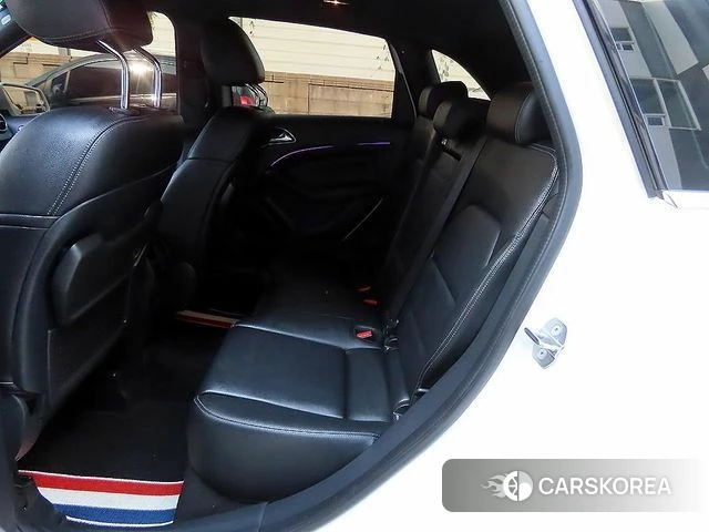 Mercedes-Benz B-Class W246 2018 Белый из Кореи, фото 2
