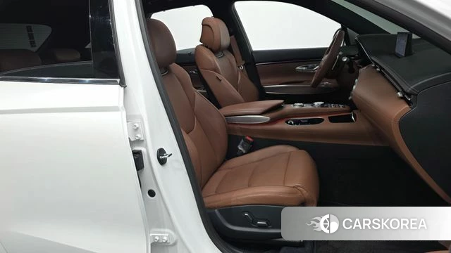Genesis GV70 2021 Белый из Кореи, фото 2