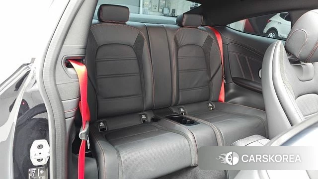 Mercedes-Benz C-Class W205 2023 Черный из Кореи, фото 2