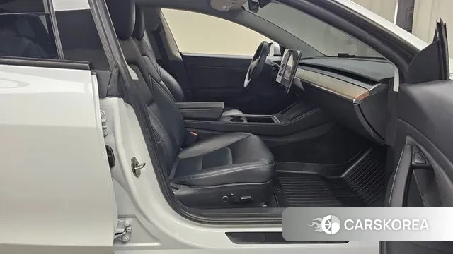 Tesla Model 3 2021 Белый из Кореи, фото 2