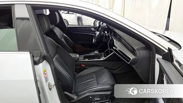 Audi A7 (4K) 2021 Белый из Кореи, фото 2