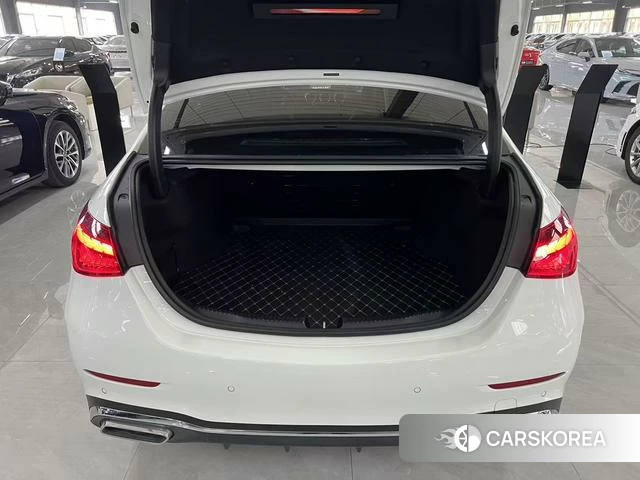Mercedes-Benz Class C 2022 Белый из Китая, фото 2