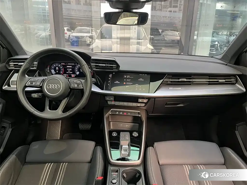 Audi A3 2024 Белый из Китая, фото 2