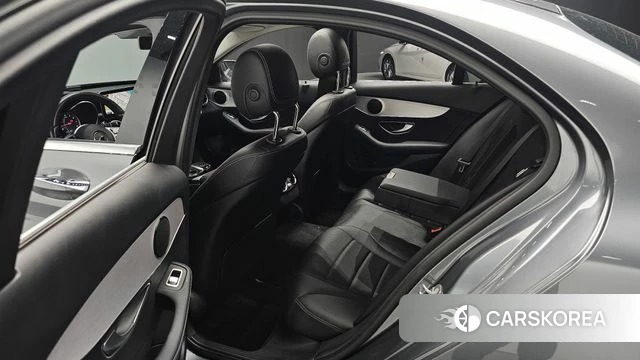 Mercedes-Benz C-Class W205 2020 Серый из Кореи, фото 2