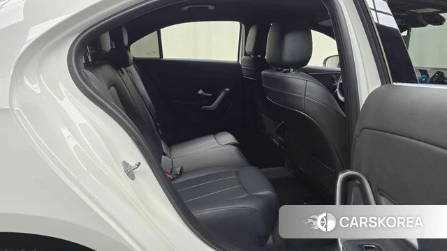 Mercedes-Benz A-Class W177 2021 Белый из Кореи, фото 2